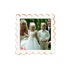 4,3cm - Galleta personalizada de 4cm Cuadradas Onduladas con Fondant e impresion personalizada de 3cm.